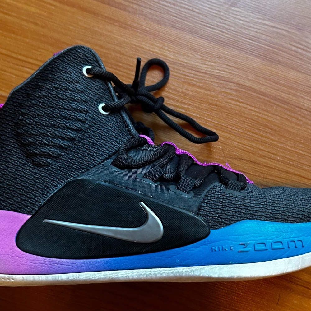 Nike Zoom basketball shoes, women’s size 7, black with blue & pink